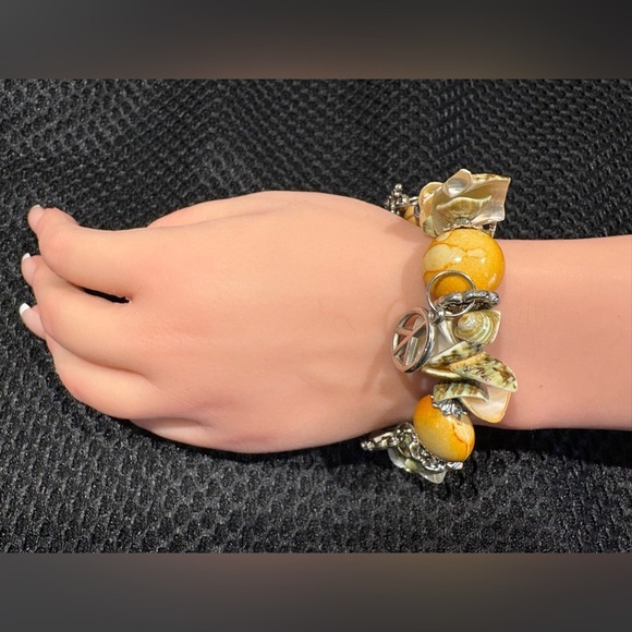 Boho Chic Shell & Gemstone Charm
Bracelet - Picture 4 of 8